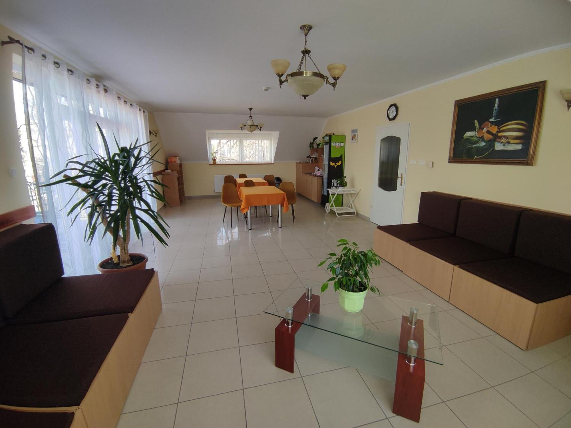 Invest Vendégház Eger Exterior foto
