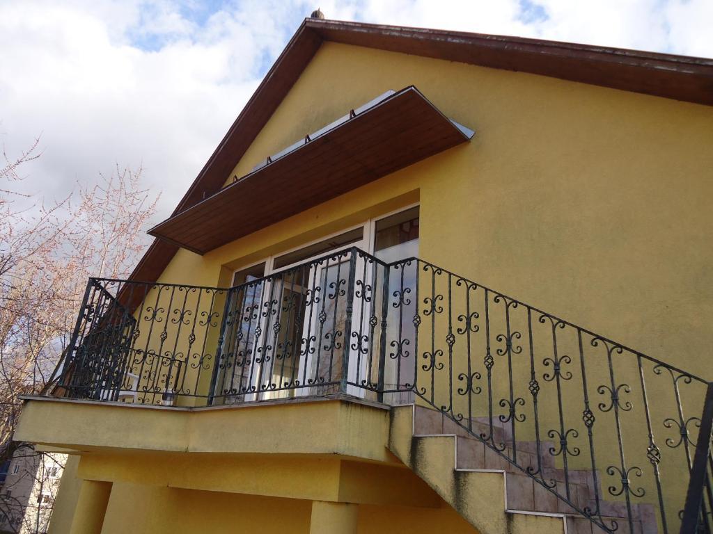 Invest Vendégház Eger Exterior foto