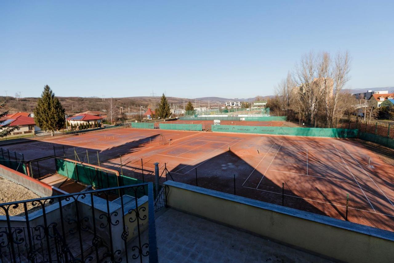Invest Vendégház Eger Exterior foto